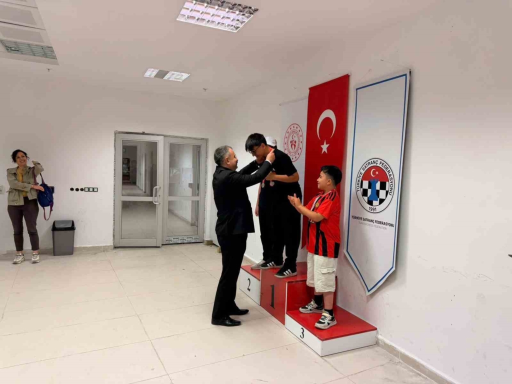 10. Bizim Çocuklar Satranç Şampiyonası Eskişehir İl Elemeleri yapıldı