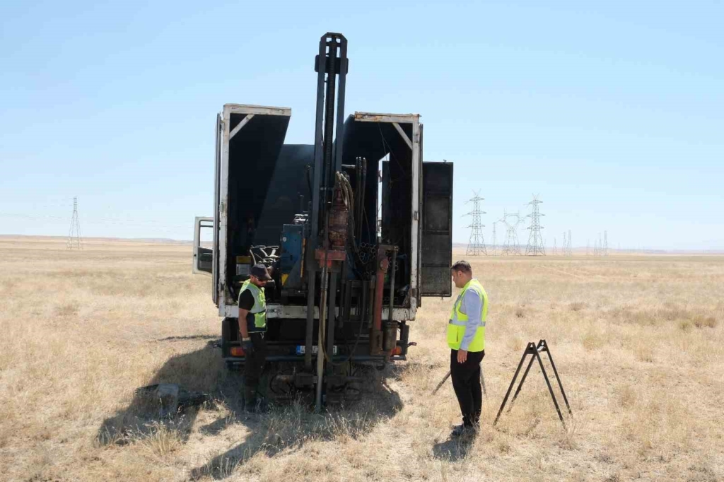 Sivrihisar’ın elektrik sorununu çözecek projede ilk adım atıldı