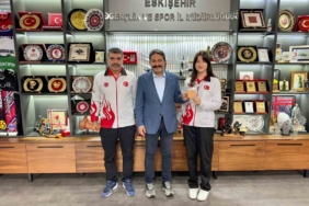 Eskişehir’i temsil eden kick boks sporcusu dünya üçüncüsü oldu