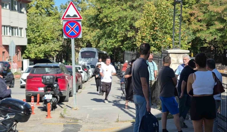 Eskişehir’de KPSS’ye saniyelerle geç kalan aday kapıdan döndü