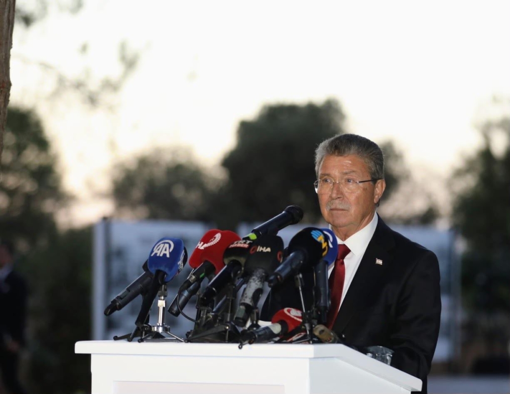 KKTC Başbakanı Üstel: "Şehitlerimizi unutmadık, unutmayacağız, unutturmayacağız"