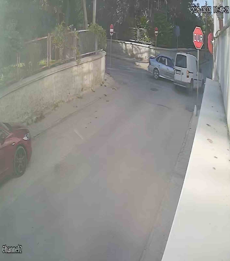 Kaza sonrası sürücü kaçtı, yolcu polise ’Kendisini tanımıyorum’ dedi