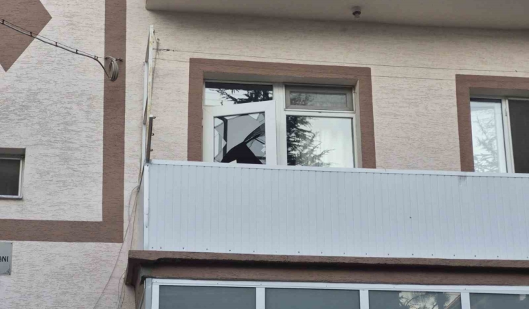 Eskişehir’de kötü koku ihbarı: Evinde ölü bulundu