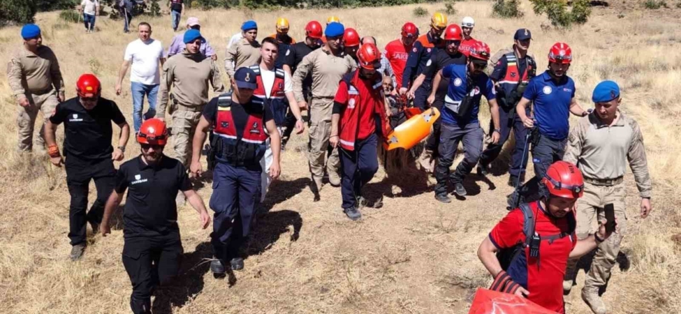 Kayıp vatandaş için 177 kişilik ekip sabaha kadar çaba gösterdi