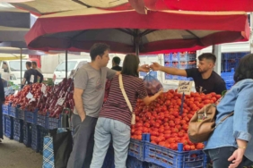 Yaş sebze ve meyvede fahiş fiyata yönelik operasyon vatandaşı ve pazarcıyı sevindirdi