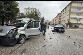 Bir kişinin yaralandığı trafik kazası sonrası yaşanan gerginlik güçlükle yatıştırıldı