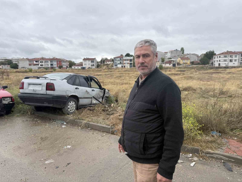 Otomobiline çarpıp kaçanlara seslenen galerici: "Gelsin zararımızı karşılasın"