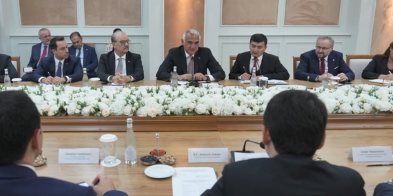 Bakan Ersoy: “25 eserin Özbekistan’da çevirimi ve yayımı için destek verdik”