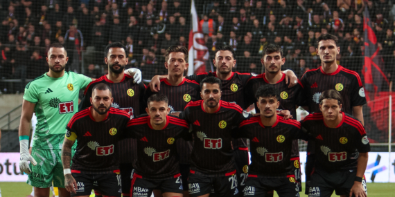 Eskişehirspor, İzmir’de Altay’ı 1-0’dan 4-1 mağlup etti