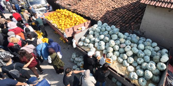 Kızılinler Bal Kabağı Panayırı’na Yoğun İlgi