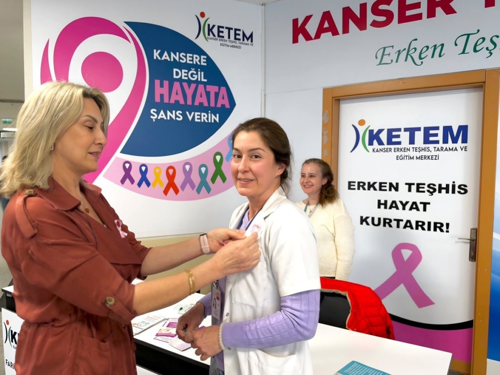 Yunus Emre Devlet Hastanesinde "Meme Kanseri" farkındalık standa açıldı