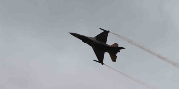 SOLOTÜRK, Eskişehir semalarında 29 Ekim için nefes kesti