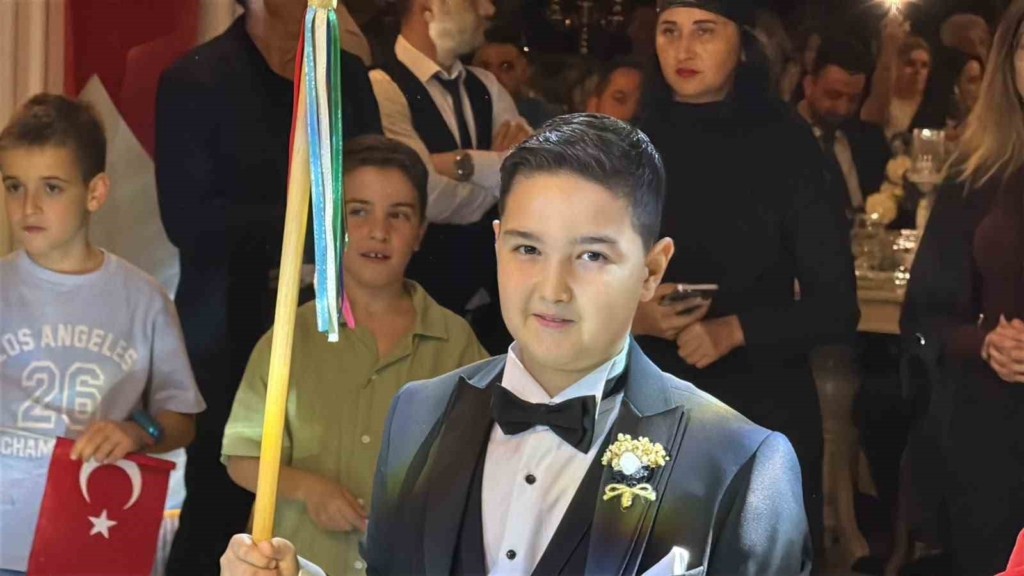 Eskişehir’de sünnet düğünü yapılan şehidin oğluna anlamlı sürpriz