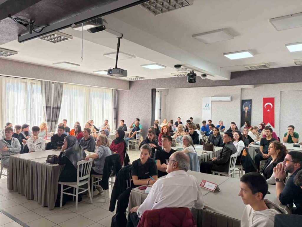 GençTek Eskişehir yeni döneme tanışma ve planlama toplantısıyla başladı