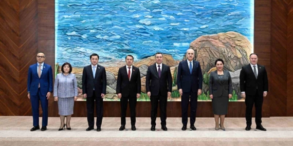 Öztürkler, TÜRKPA aile fotoğrafında Türk dünyası liderleriyle buluştu