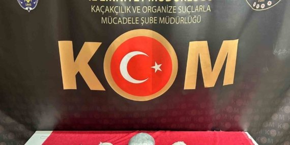 Eskişehir’de iki adrese operasyonda uyuşturucu ve kaçak alkol ele geçirildi