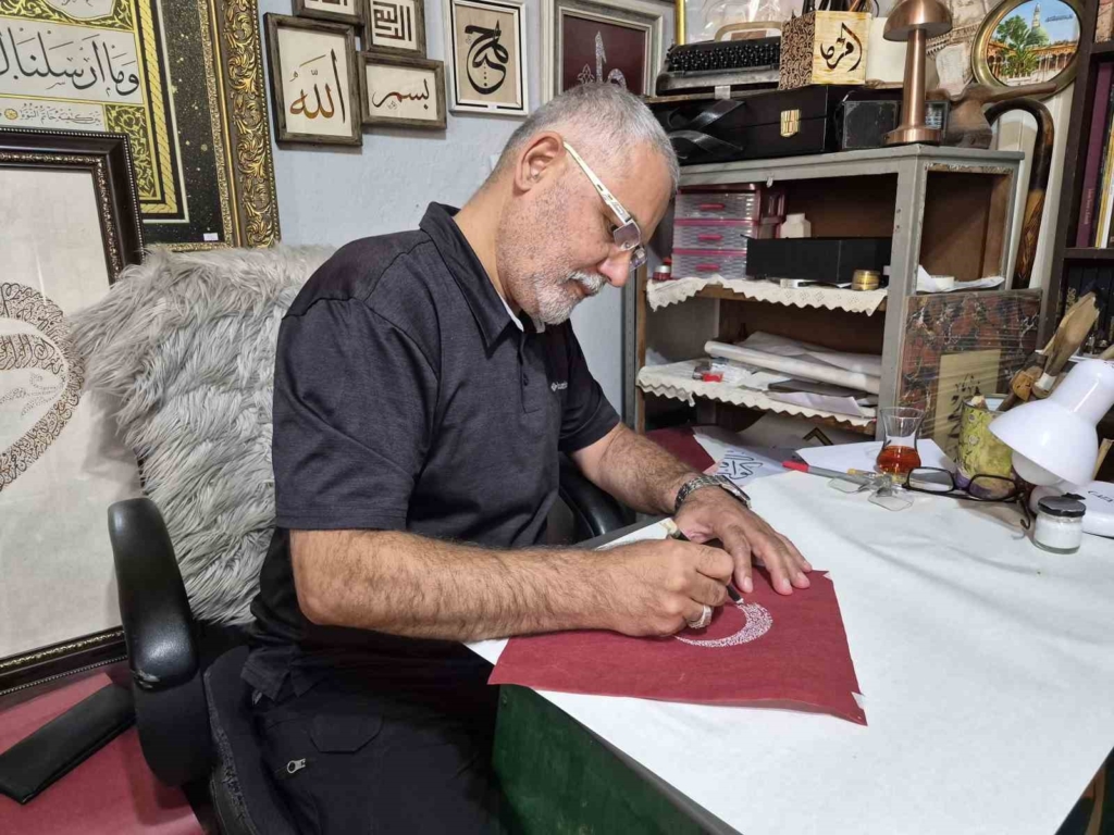 Büyük ustaların ‘Çıldırmadan Yazılamaz’ dediği ‘Gubârî’ hattı