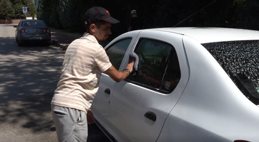 Eskişehir’de mobil araç yıkama dönemi: Temizlik aracın ayağına geliyor