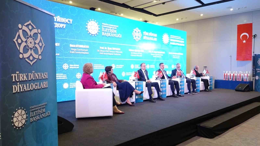 Kırgızistan’da "Türk Dünyası Diyalogları: Ortak Gelecek, Ortak Vizyon" başlıklı panel düzenlendi