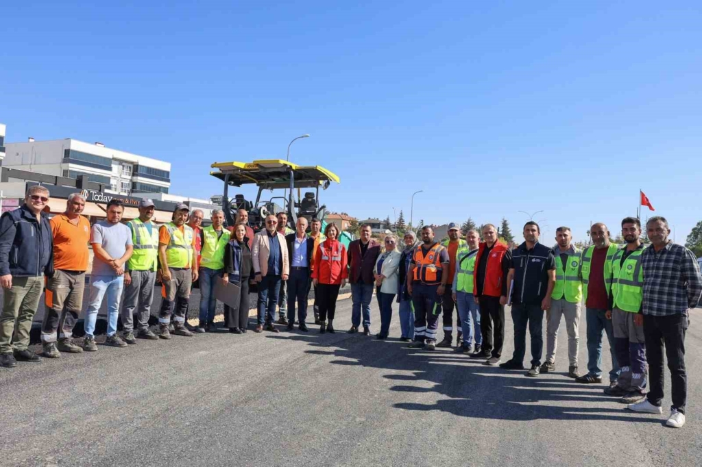 Başkan Ünlüce, 100. Yıl Bulvarı’ndaki çalışmaları yerinde inceledi