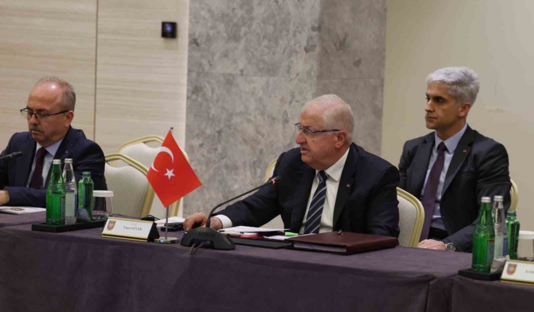 Azerbaycan, Gürcistan ve Türkiye savunma bakanları Şuşa’da bir araya geldi
