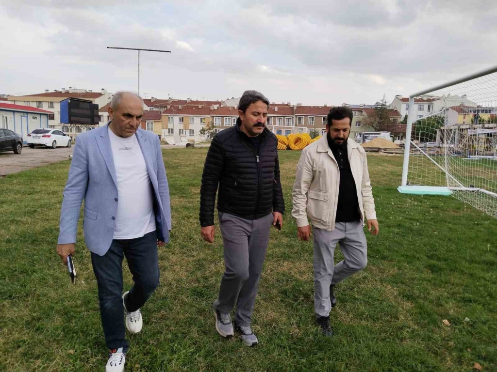 Necdet Yıldırım Spor Sahası yenileniyor