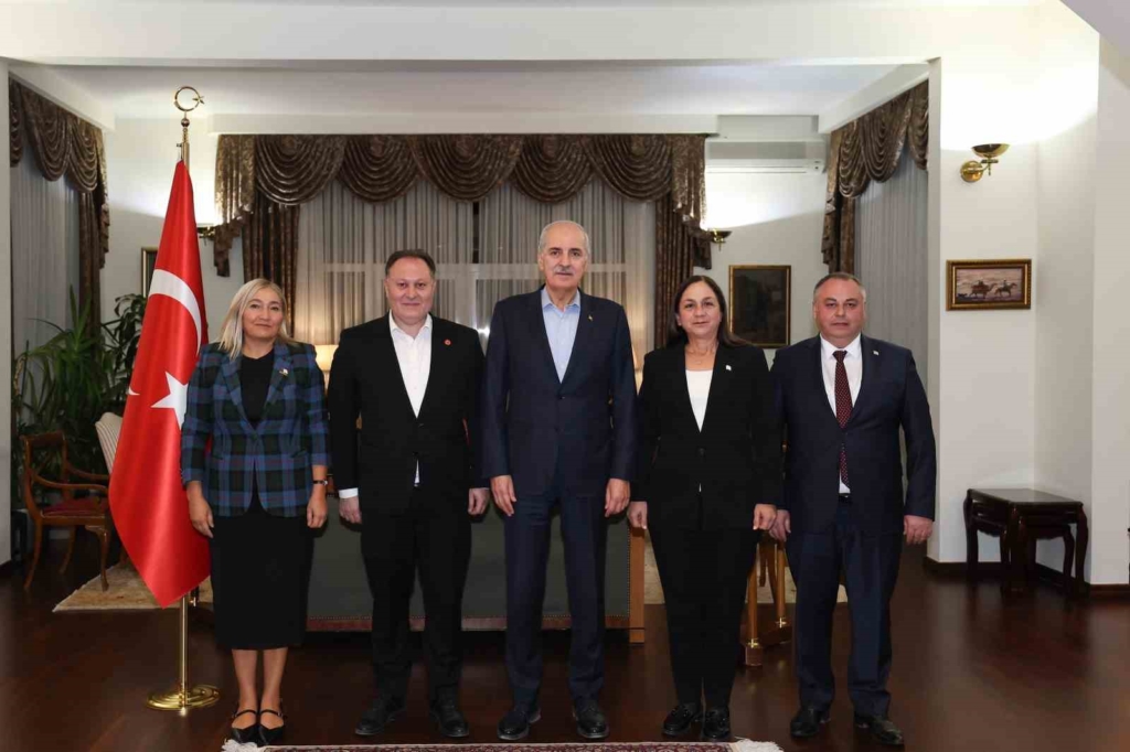 TBMM Başkanı Kurtulmuş, KKTC Cumhuriyet Meclisi Başkanı Öztürkler ile bir araya geldi
