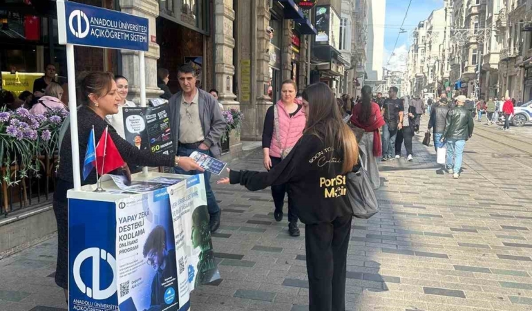 Anadolu Üniversitesi, İkinci Üniversite fırsatlarını İstiklal’de tanıttı