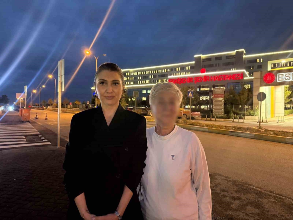 Otizmli genç, YEGAP’ta geçen günlerin ardından annesine kavuştu