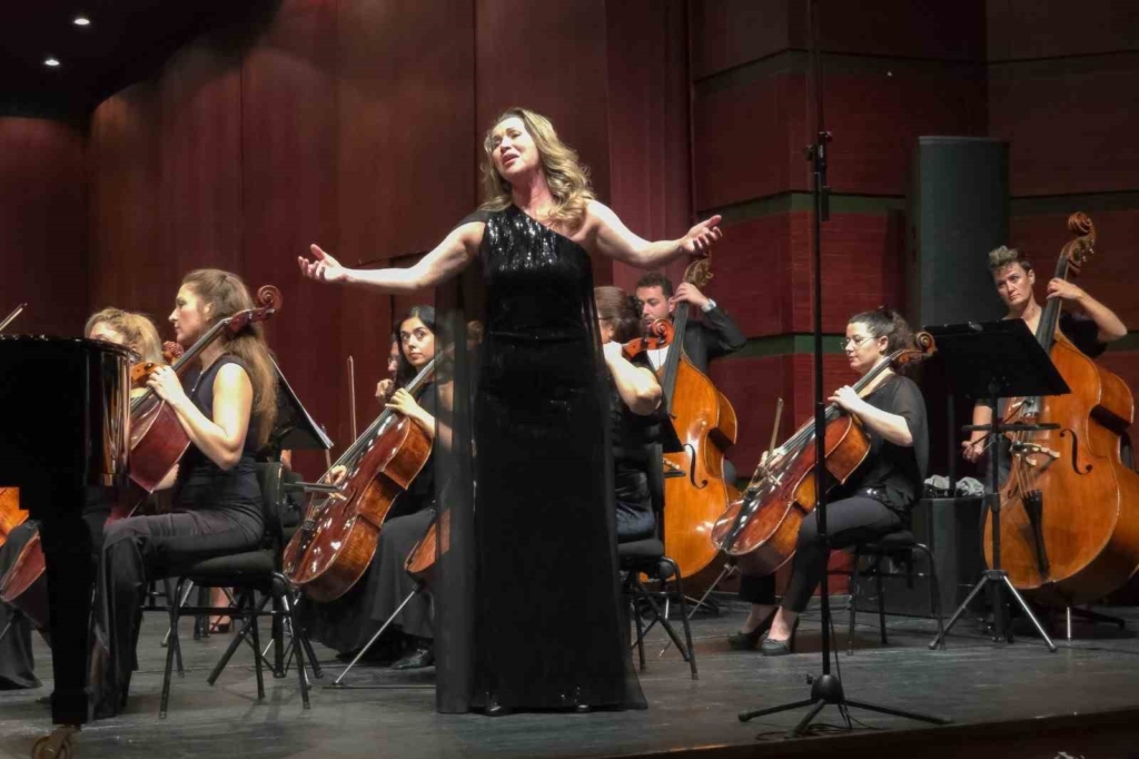 Senfoni Orkestrası’ndan Beethoven’ın 200’üncü ölüm yılına özel konserler serisi başladı