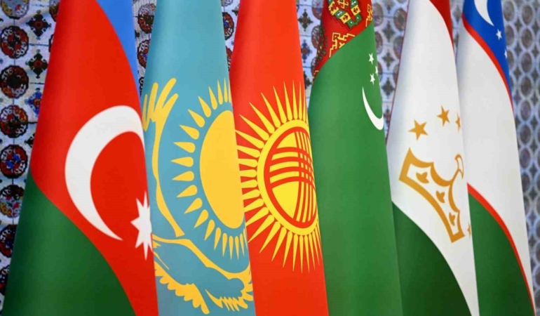 Kırgızistan Cumhurbaşkanı Caparov: “Orta Asya ve Azerbaycan ortak elektronik ticaret platformunun oluşturulmasını öneriyoruz”