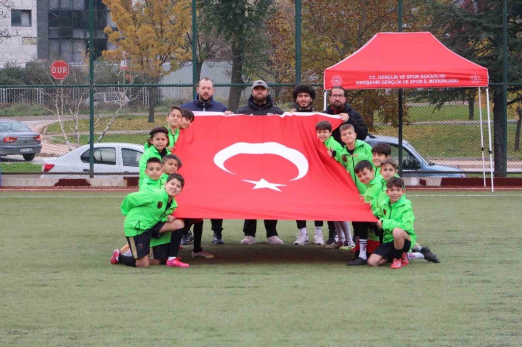 Eskişehir’de 29 Ekim Cumhuriyet Bayramı futbol müsabakaları gerçekleştirildi