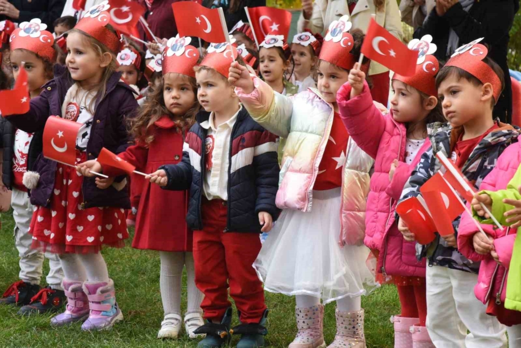 Minikler Cumhuriyet’in 103. yıl dönümünü kutladı