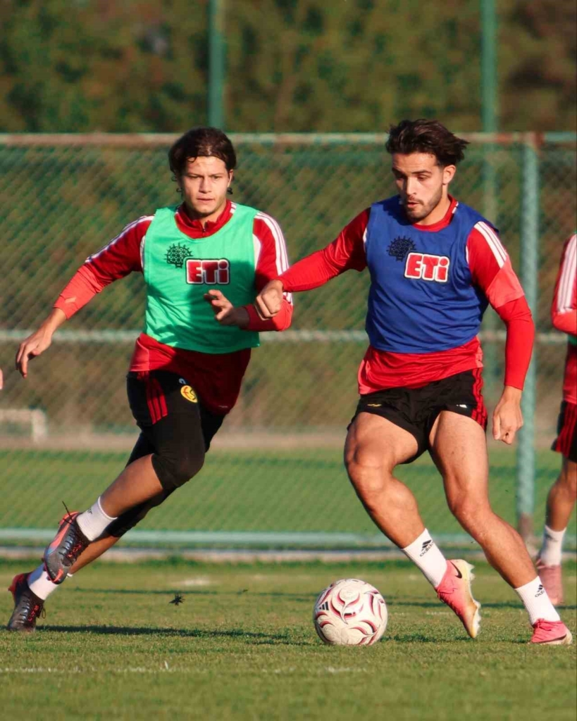 Eskişehirspor, Bursa Yıldırım SK maçına hazırlanıyor