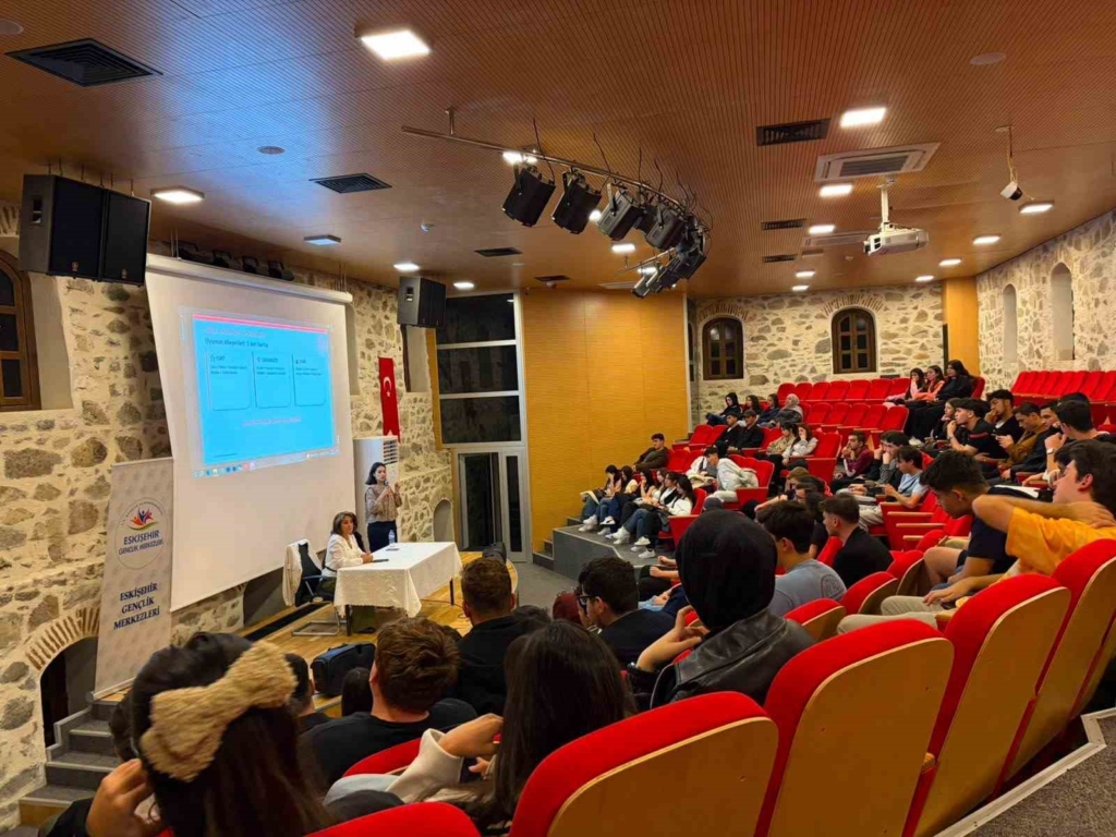 Öğrenci yurdunda Kur’an-ı Kerim eğitimi sürüyor