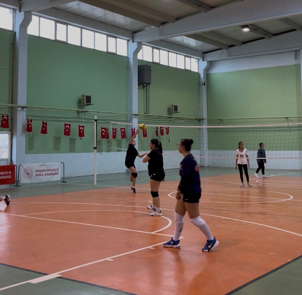 Beylikova’da gençlerin spor kurslarına ilgisi artıyor