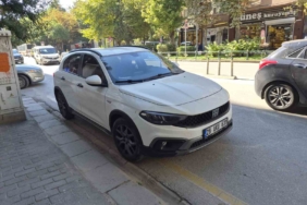 Eskişehir’de otomobilin çarptığı yaşlı adam yaralandı