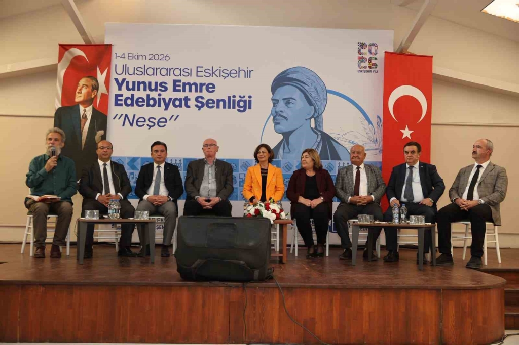 Eskişehir’in ’Neşe’si Uluslararası Yunus Emre Edebiyat Şenliği oldu