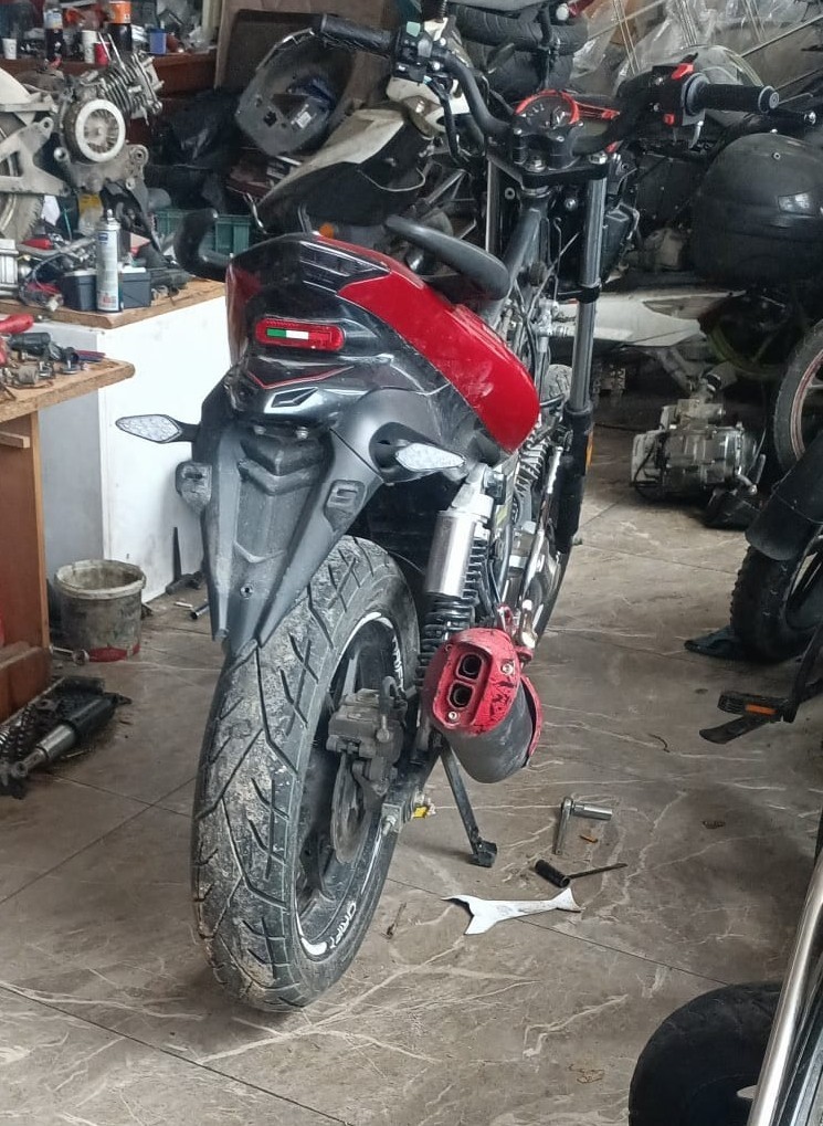 Çalınan motosikletini takip cihazı sayesinde 1 günde buldu