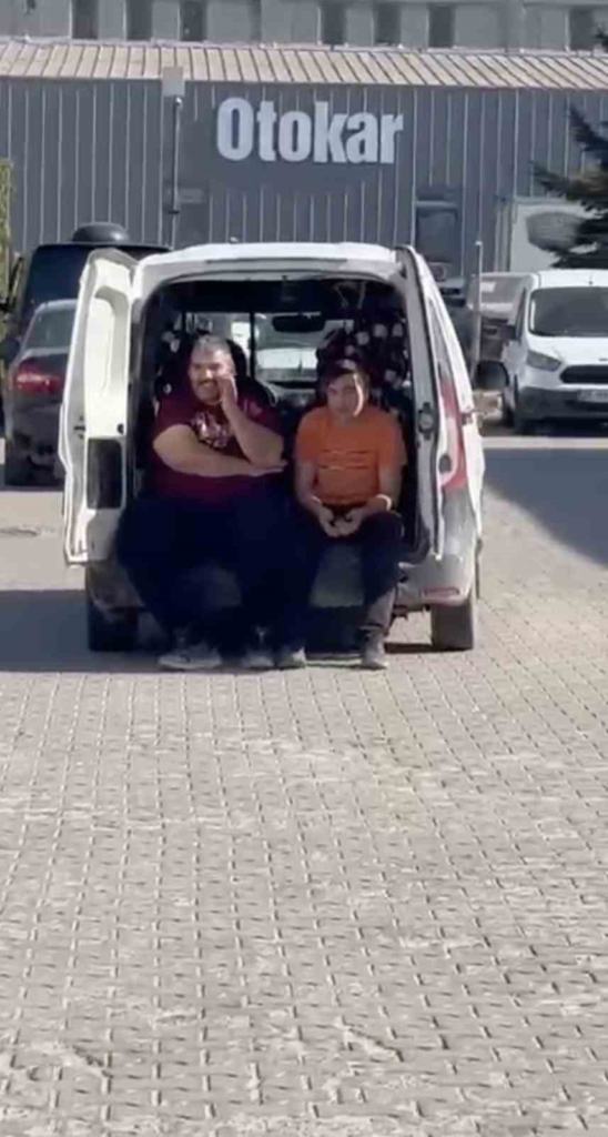 Eskişehir’de otomobilini 100 kilo dana sucuğuyla takas etti