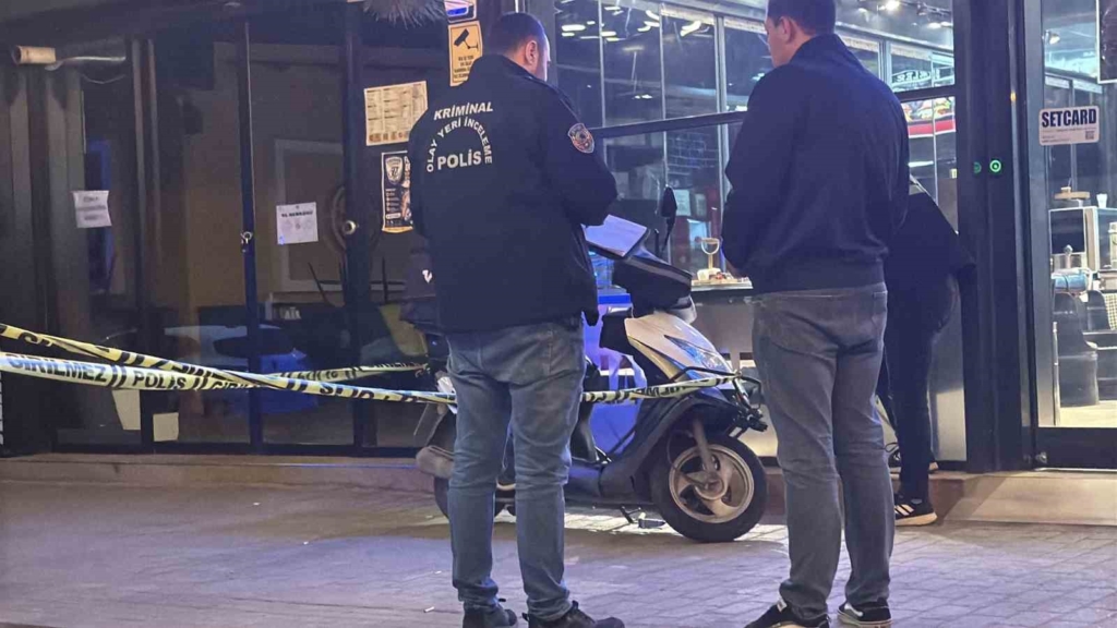 ‘Yan bakma’ tartışmasında 1 kişi yaralandı
