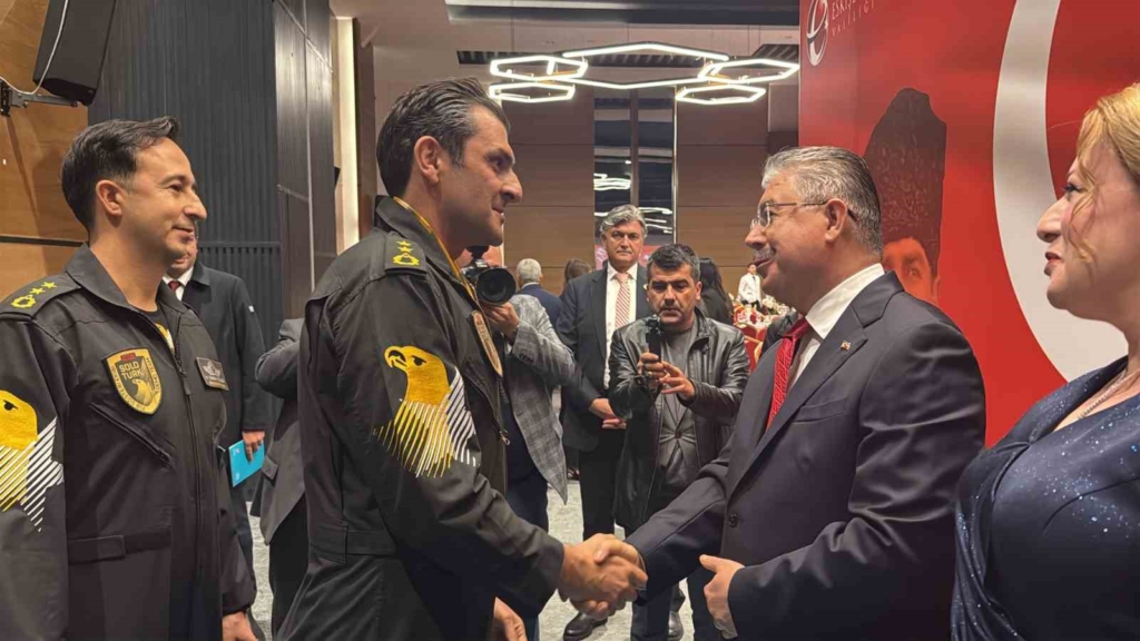 Eskişehir’de Cumhuriyet’in 103. yılı resepsiyonla kutlandı