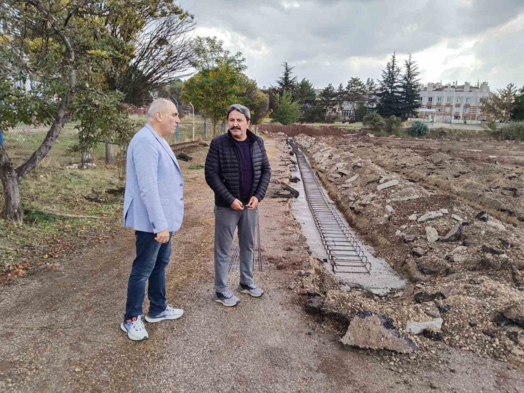 Necdet Yıldırım Spor Sahası yenileniyor