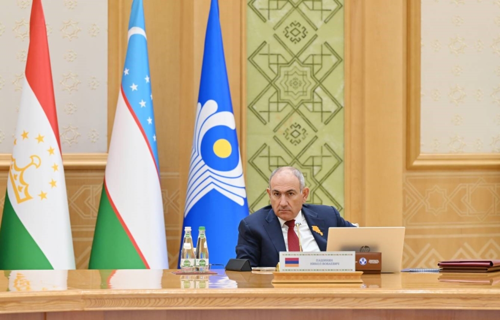 Azerbaycan Cumhurbaşkanı Aliyev: "Orta vadede hedefimiz, Azerbaycan’dan geçen yük taşımacılığını her bir yönde 15 milyon tona çıkarmaktır"
