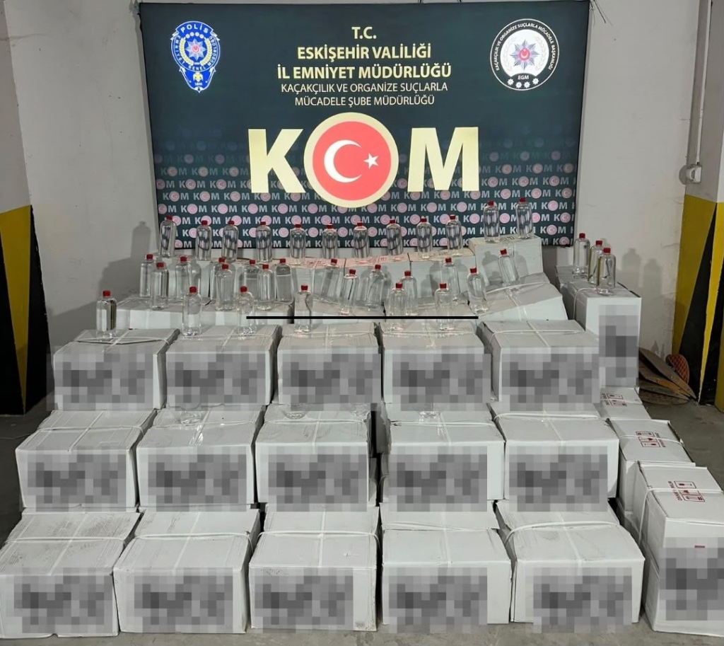 Eskişehir’de kaçak tütün ve alkol operasyonu