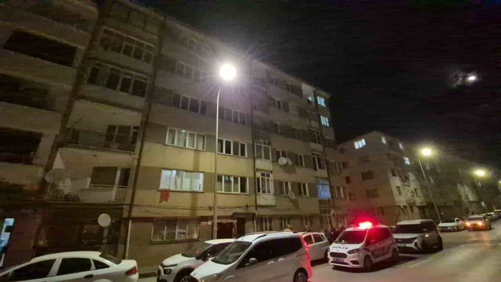 ⁠Eskişehir’de şüpheli ölüm: Cenazesini oğlu buldu