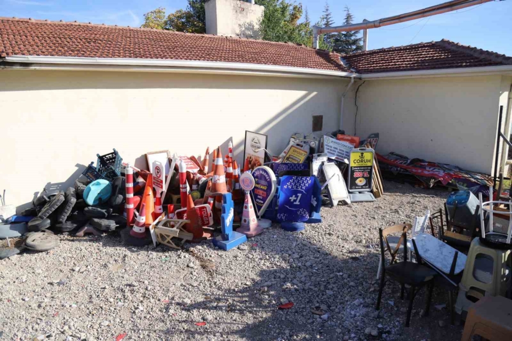 Eskişehir’de zabıtadan kaldırım işgallerine geçit yok
