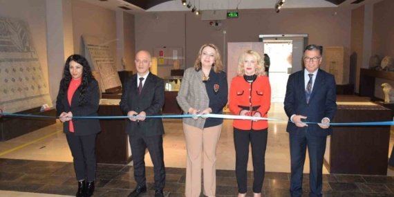Eskişehir Eti Arkeoloji Müzesi’nde “Yaşamın İzinde Kadın” sergisi açıldı