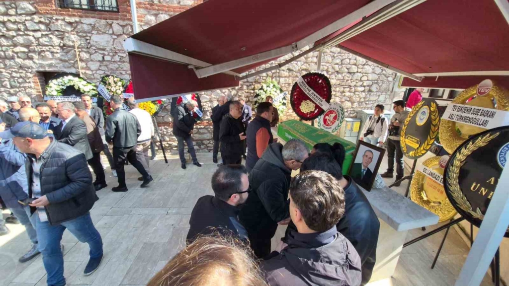 Muhtarlar Günü’nde hayatını kaybeden muhtar son yolculuğuna uğurlandı