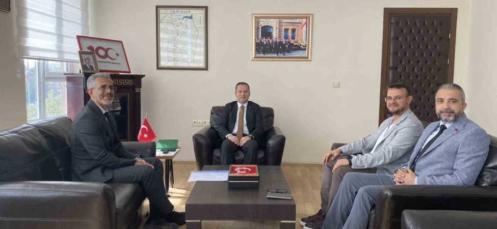 Şehit ailelerinden Kaymakam Sönmezel’e ziyaret